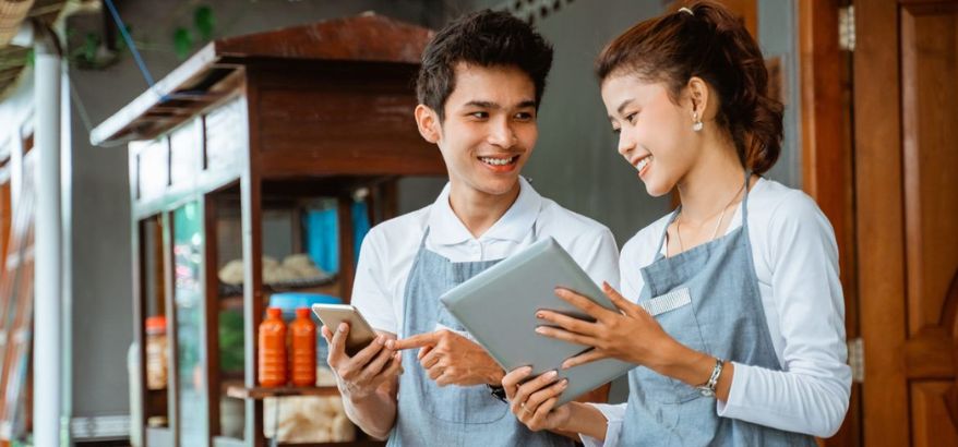 UMKM Beralih ke Jasa Online Marketing Profesional sebagai Strategi Menghadapi Persaingan Digital