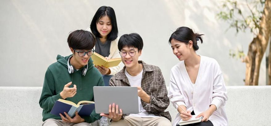 Kesadaran Sosial Mahasiswa: Peran, Manfaat, dan Strategi untuk Dunia yang Lebih Baik