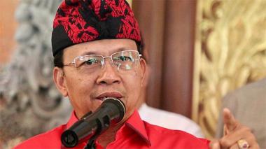 Profil Gubernur I Wayan Koster