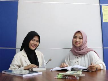 Masih Ragu Kuliah Penting? Dunia Kerja Jelas Butuh Lulusan Terampil, Ini Alasannya!