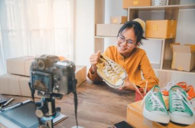 Review oleh Blogger: Cerita Pengalaman yang Menjadi Penentu Pilihan Digital