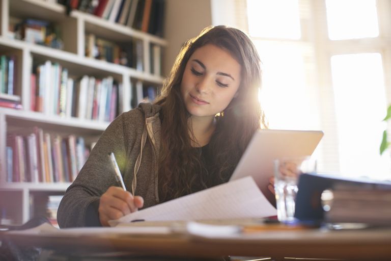 Tips Lolos UTUL UGM: Evaluasi Diri dan Refleksi untuk Perbaikan Berkelanjutan