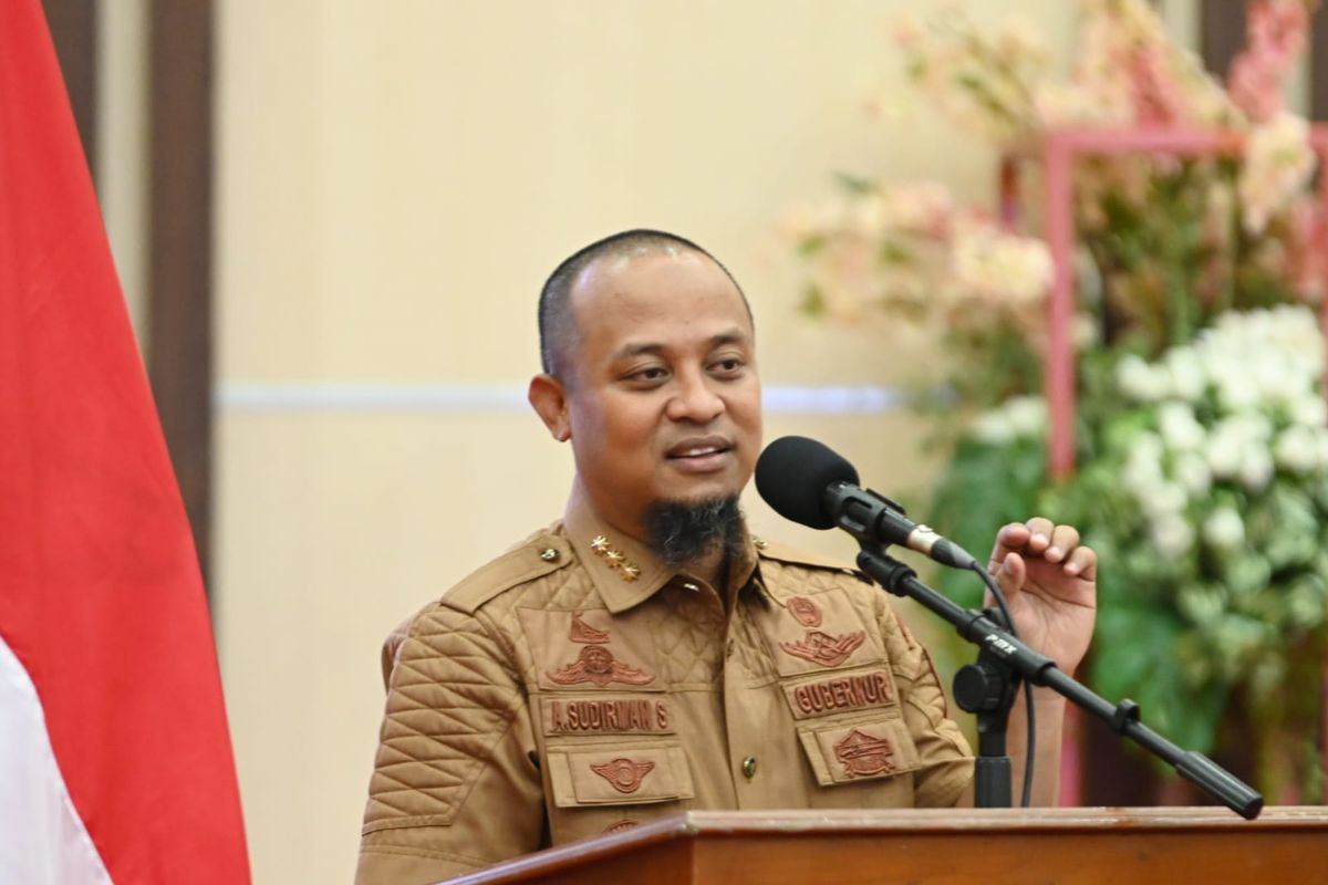 Profil Gubernur Andi Sudirman Sulaiman: Pembangunan dan Inovasi di Sulawesi Selatan