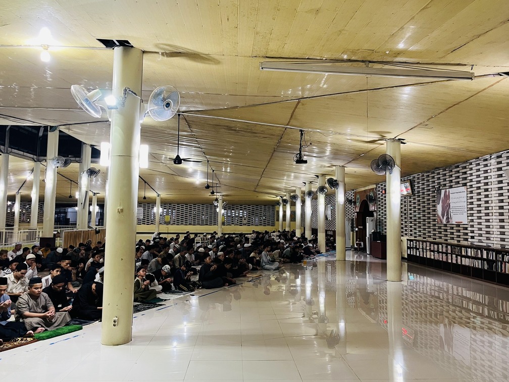 Mengapa Kesehatan Mental Siswa Penting? Pelajaran dari Sekolah Islam di Bandung