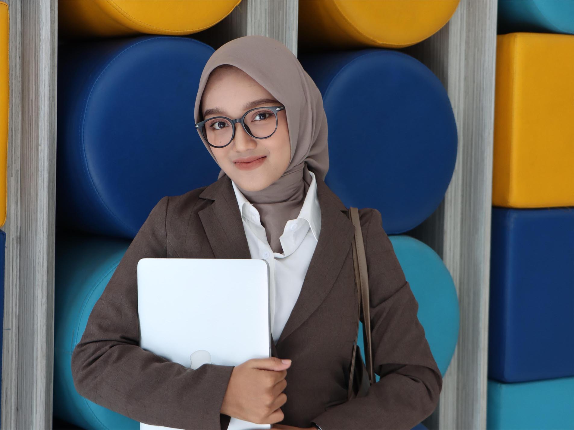 Biaya Kuliah Perbankan Syariah S1 Hanya 5 Juta Per Semester Serta Pilihan Jurusan Kuliah Di Bandung