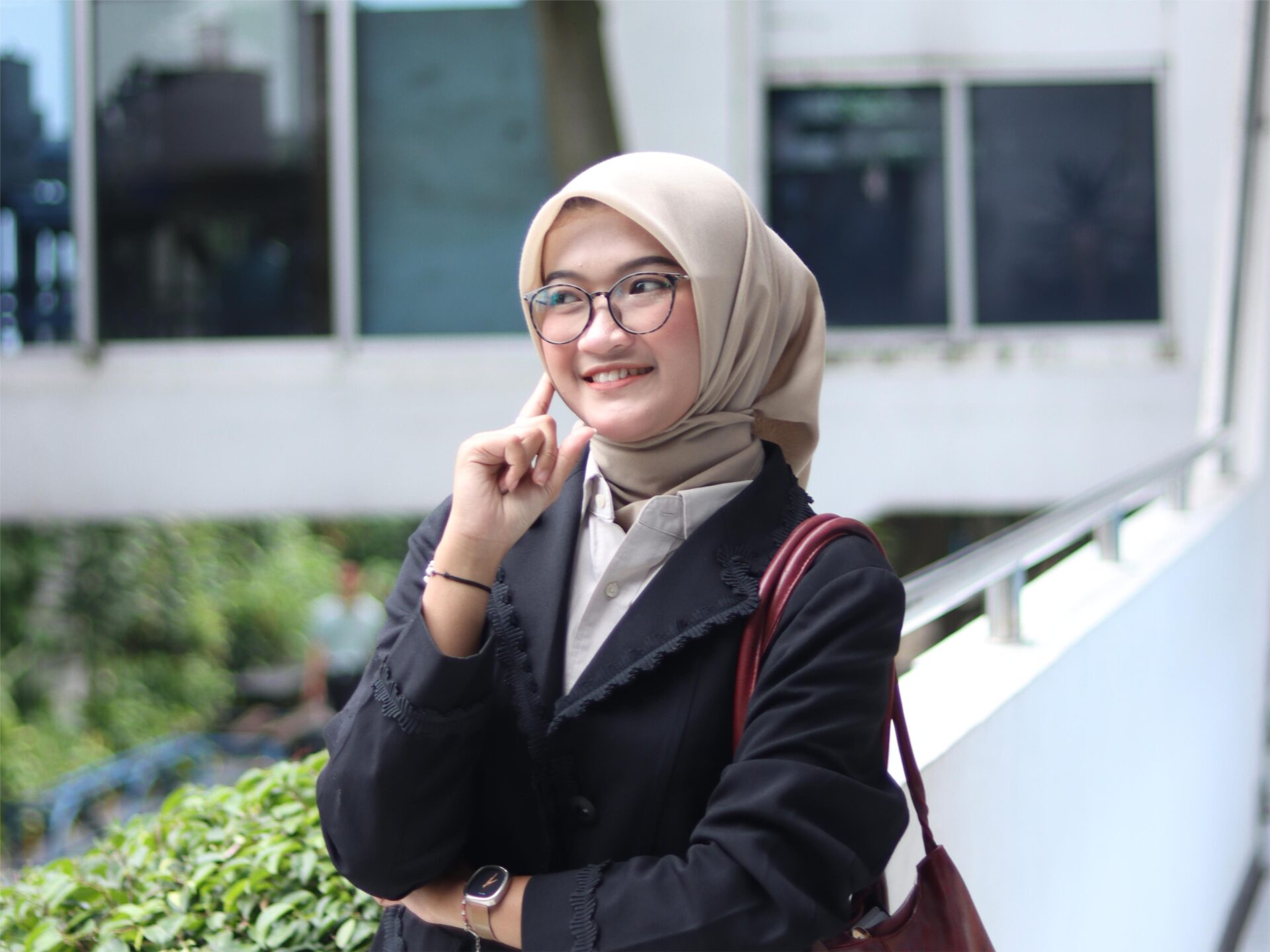 Apakah Langsung Kerja Setelah SMA/SMK Lebih Baik Daripada Kuliah? Ini Faktanya