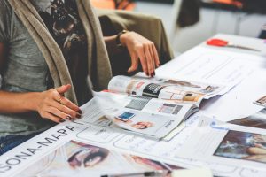 Strategi Sukses Mengoptimalkan Monitoring Berita Online dengan AI dalam Dunia Bisnis