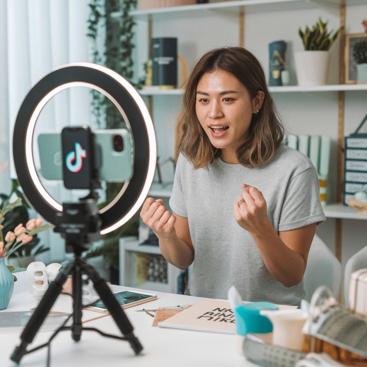 Cara Menjangkau Pengambil Keputusan Perusahaan Melalui Konten Kreatif