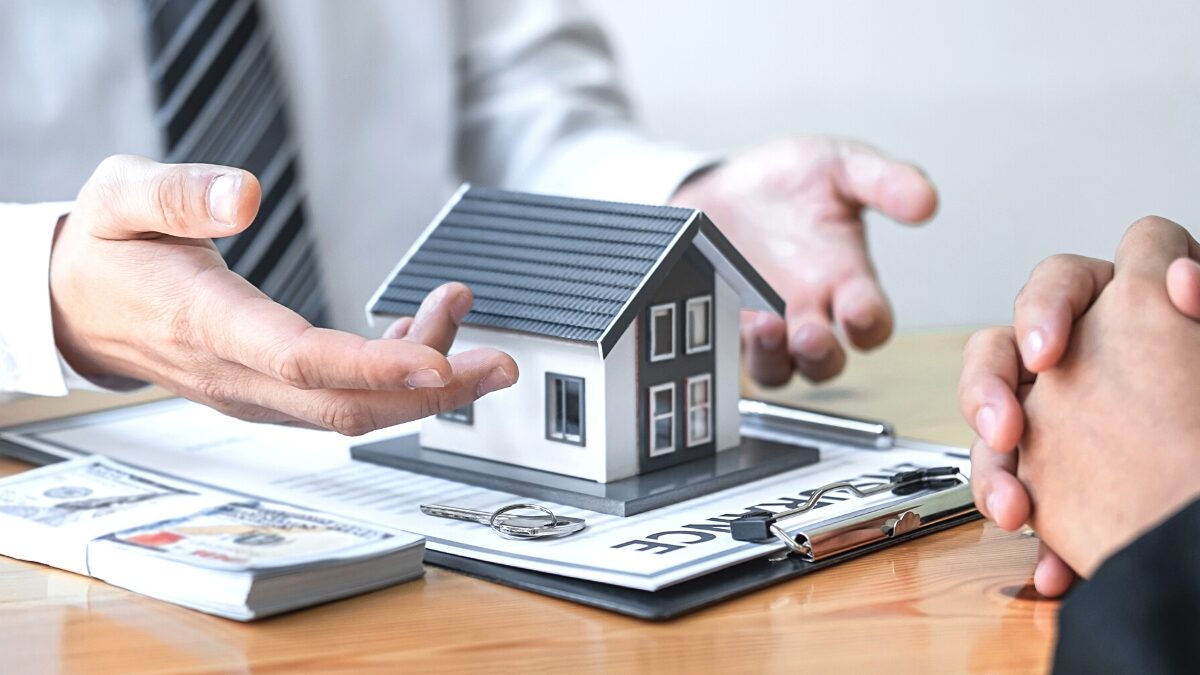 Menanggapi Komentar & DM Properti dengan Cepat dan Profesional