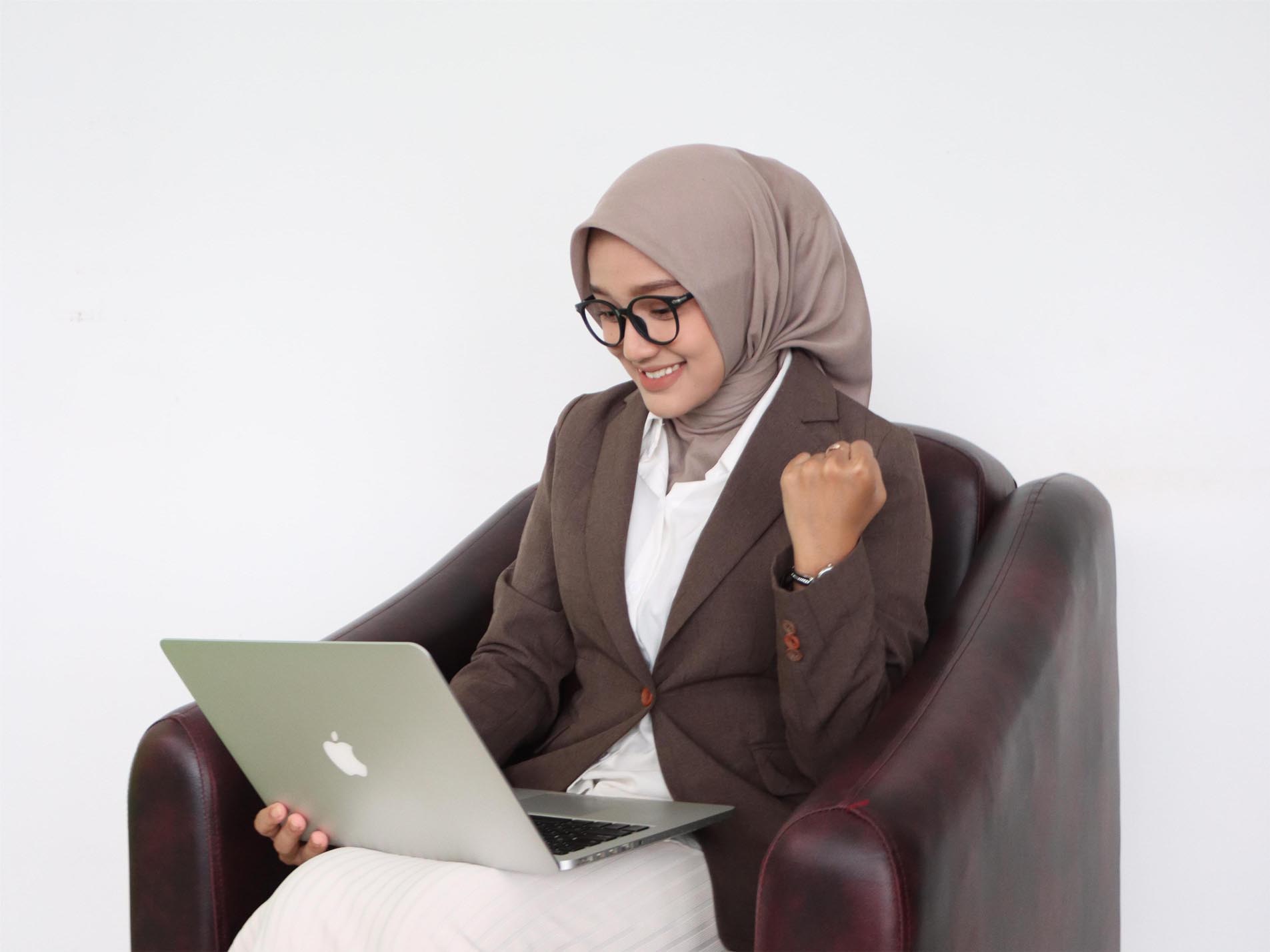 Biaya Pendidikan Kelas Regular dan Non Reguler Per Semester Sekitar 5 Juta Untuk Jurusan Perbankan Syariah